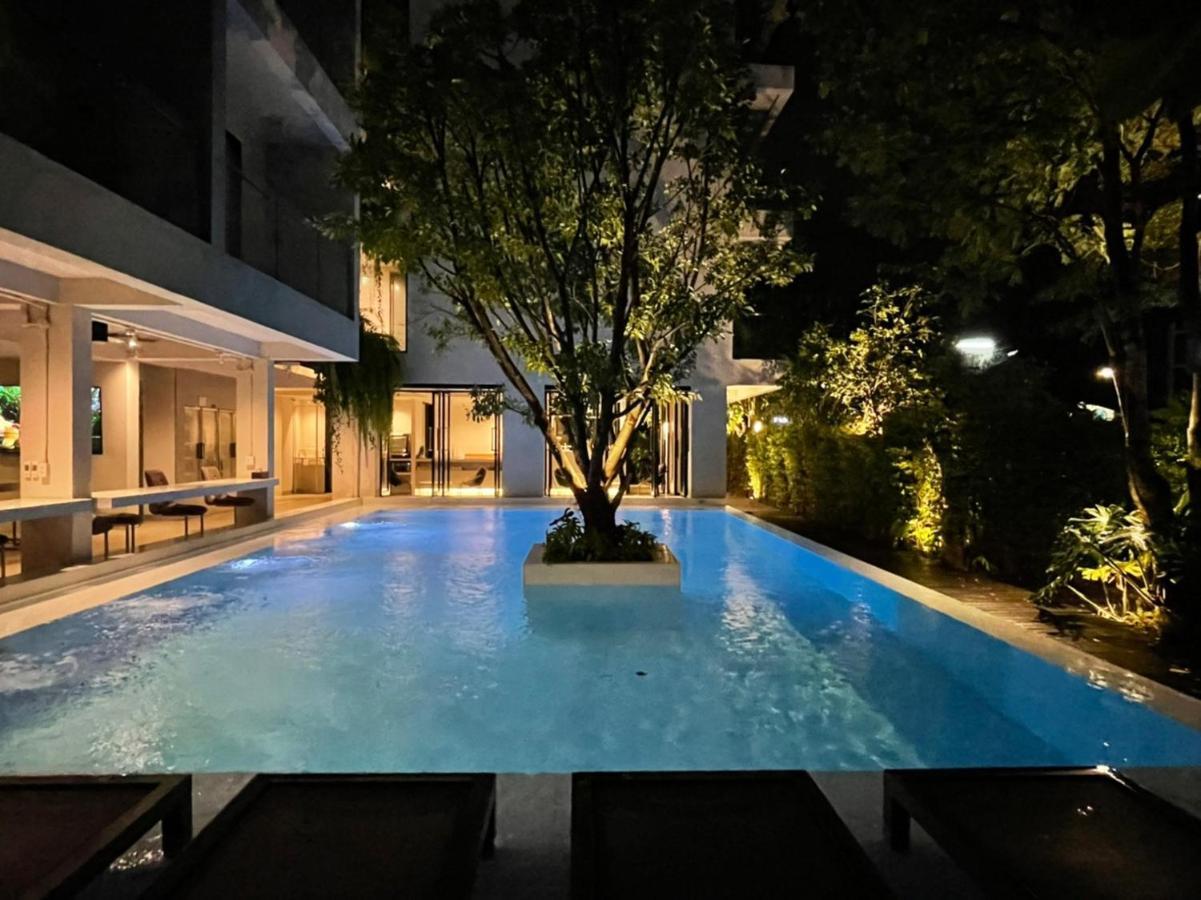 Por Daowadung Hotel Chiang Mai Exterior photo