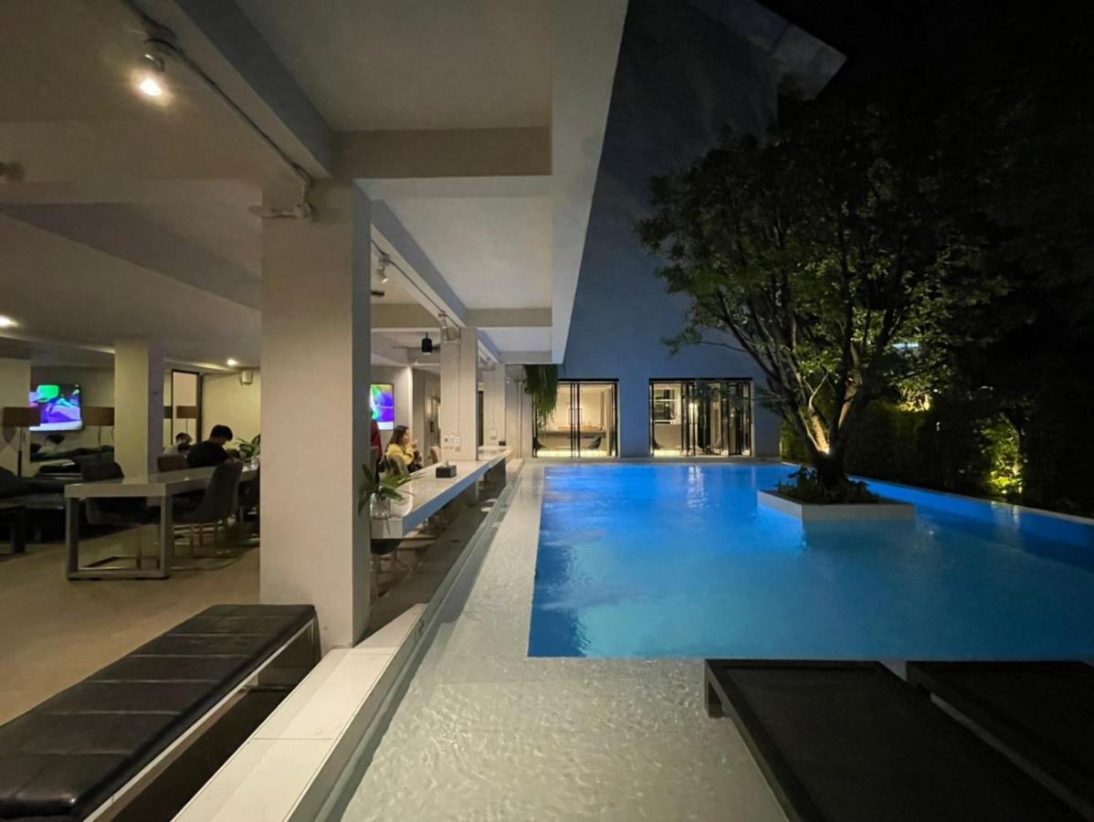 Por Daowadung Hotel Chiang Mai Exterior photo